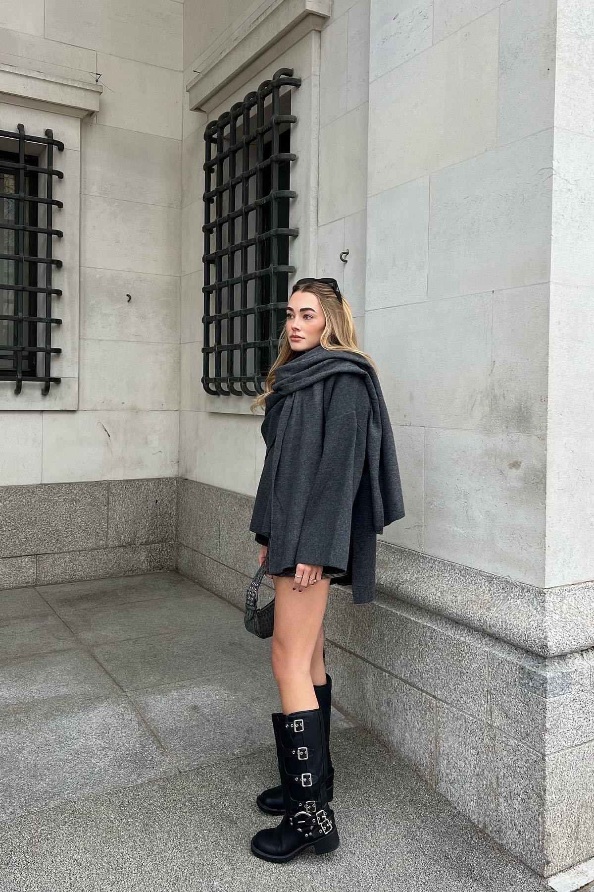 Elegante Gelaagde Jas met Cape